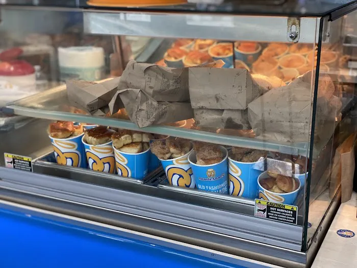 Auntie Anne's Picture 4