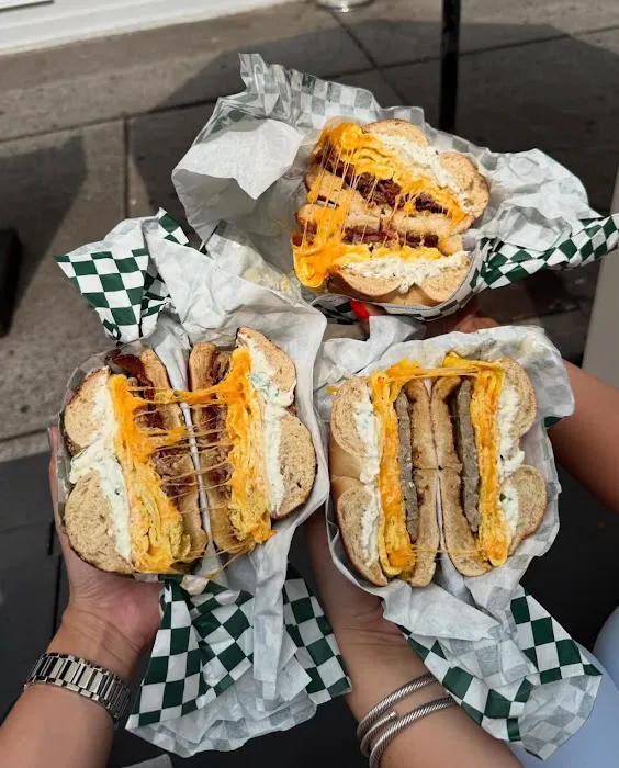 Leon's Bagels Picture 8