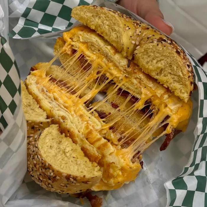 Leon's Bagels Picture 6