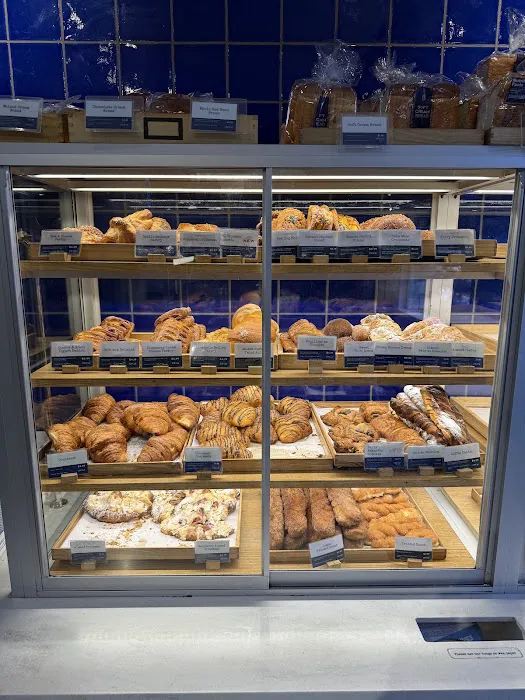 Paris Baguette Picture 1