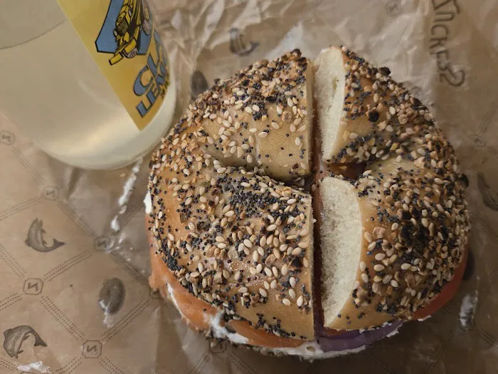 Zucker's Bagels & Smoked Fish Picture 4