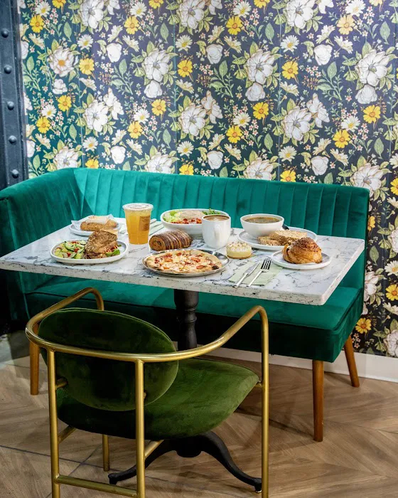 Patis Bakery Picture 3