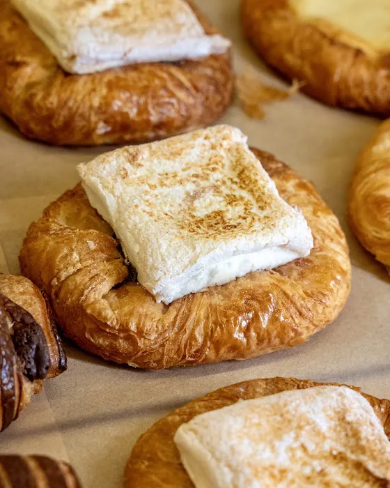 Patis Bakery Picture 4