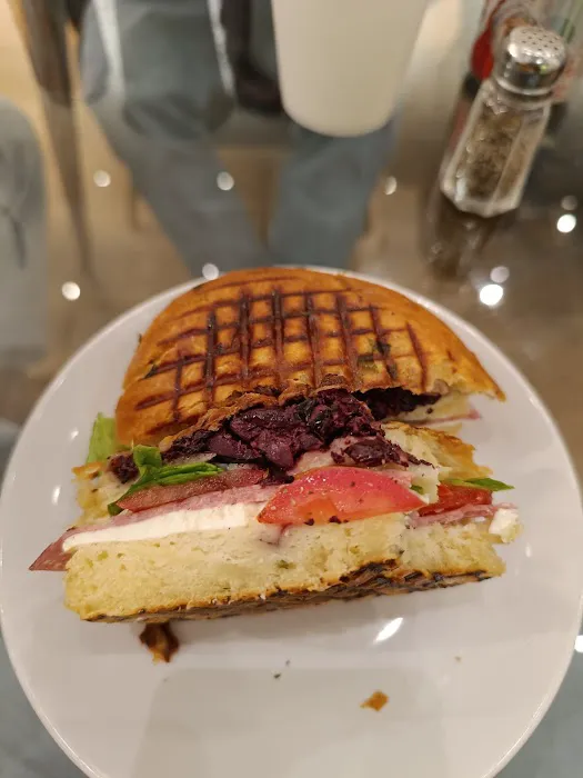 Artion Cafe Picture 4