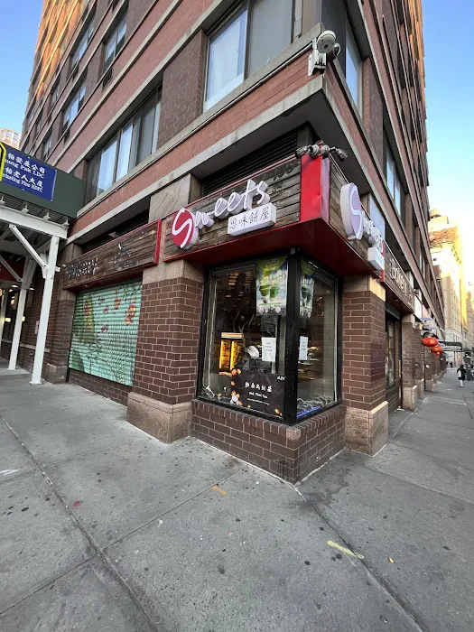 Sweets Bakery Picture 5