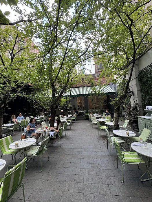 Ladurée Soho Picture 6