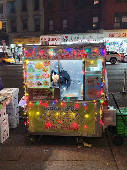 Ling's Fresh Made Sweet Mini Cakes Picture 10