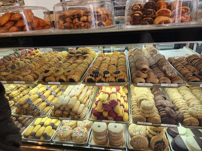 La Bella Ferrara Picture 7