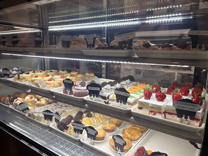 La Bella Ferrara Picture 10