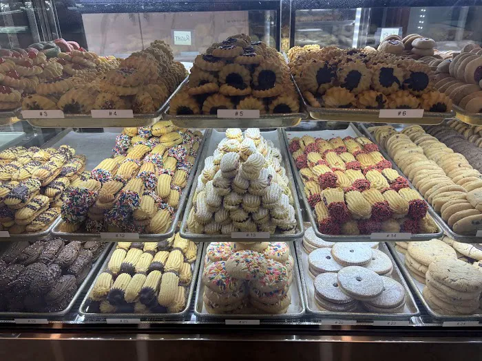 La Bella Ferrara Picture 8