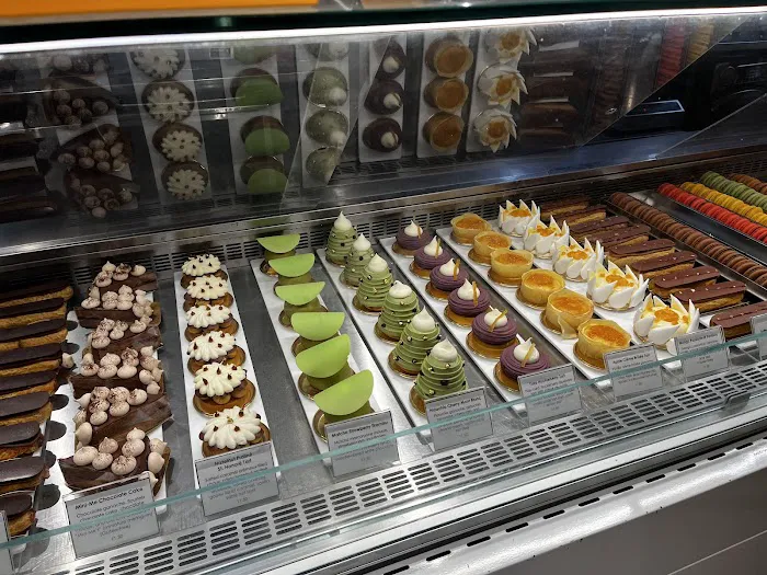 Dominique Ansel Bakery Picture 8