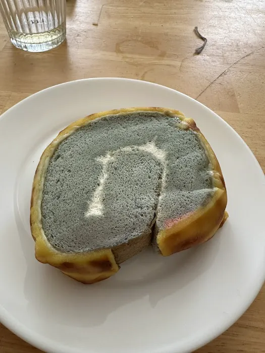 Modern Coffee House Picture 3