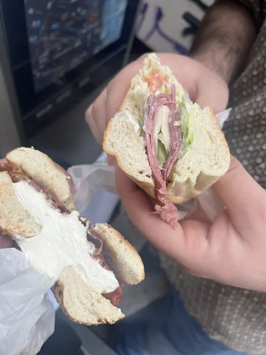 Lamar's Bagel Express Picture 9