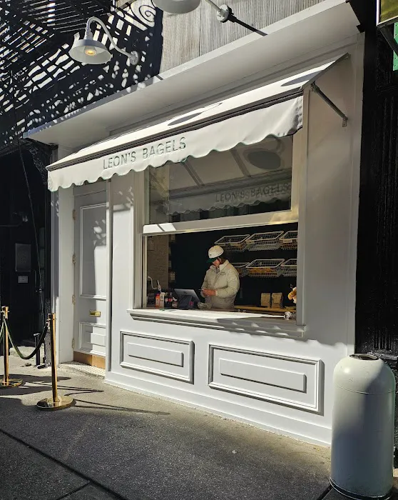 Leon’s Bagels Picture 1