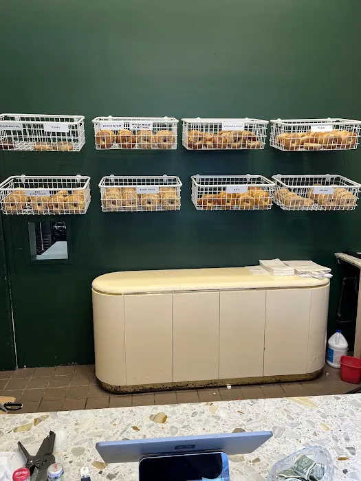 Leon’s Bagels Picture 6