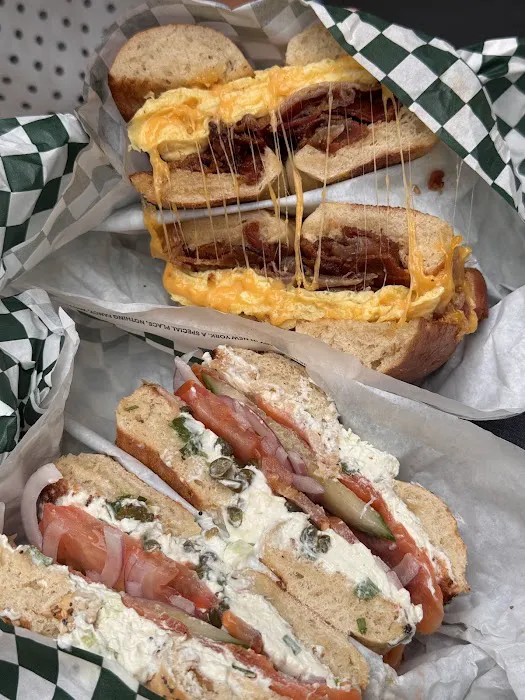 Leon’s Bagels Picture 5