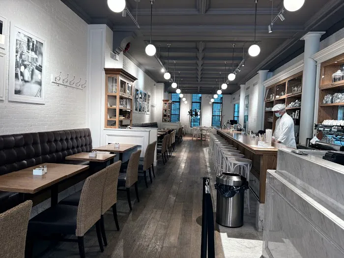 Harbs SoHo Picture 10