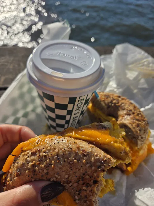 Leon's Bagels Picture 2