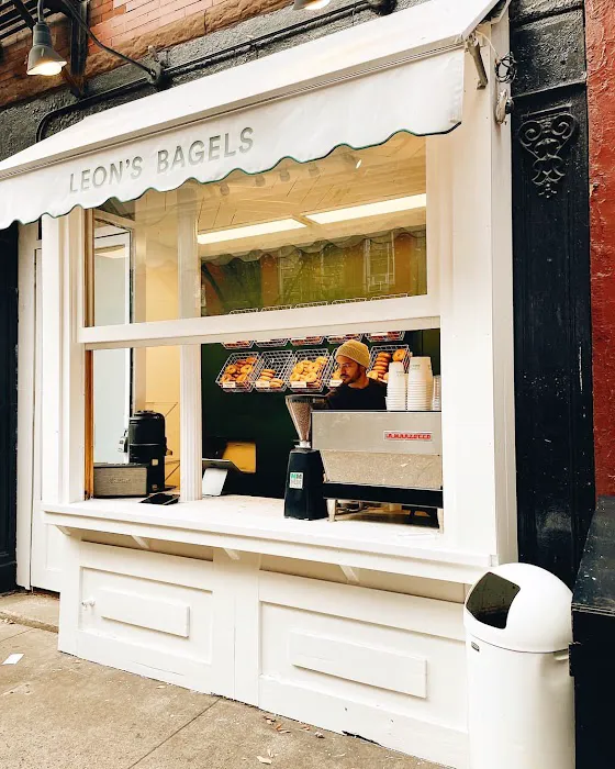 Leon's Bagels Picture 7