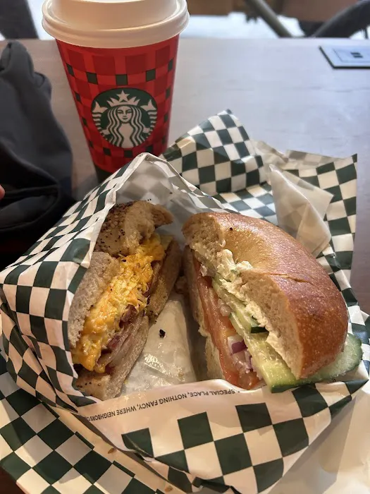 Leon's Bagels Picture 10