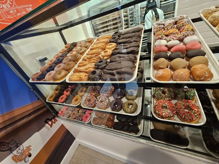 Randy's Donuts Picture 8