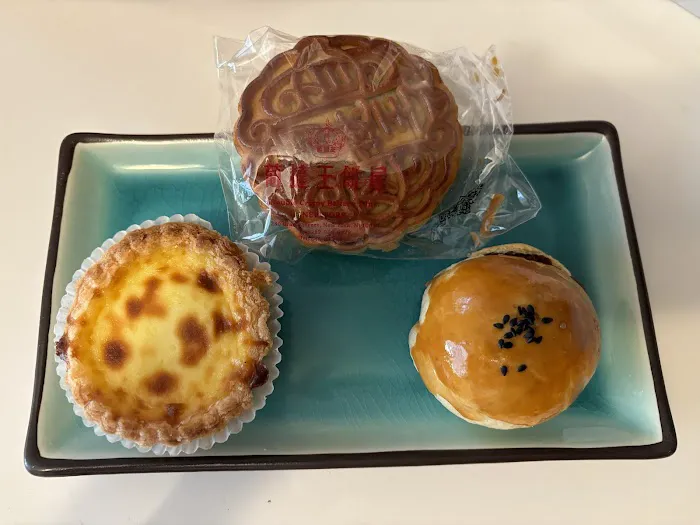 Double Crispy Bakery Picture 9