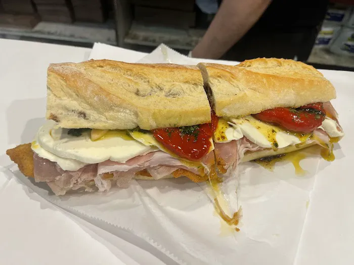 Parisi Bakery & Deli Picture 3