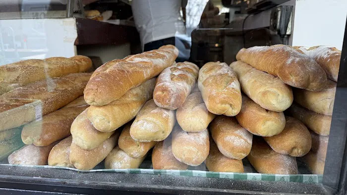 Parisi Bakery & Deli Picture 4