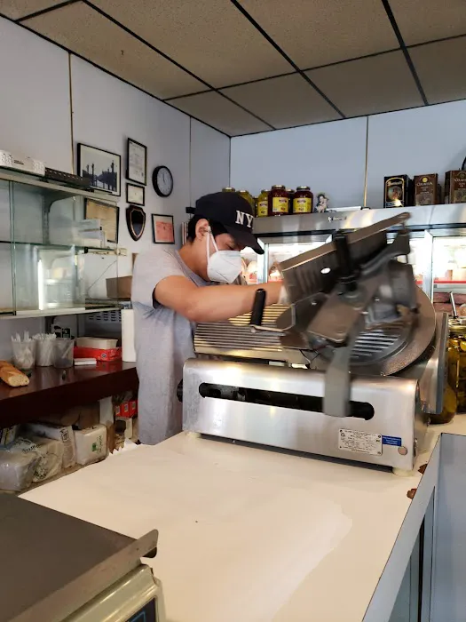 Parisi Bakery & Deli Picture 9