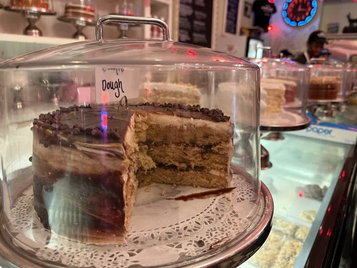 Little Cupcake Bakeshop Picture 2