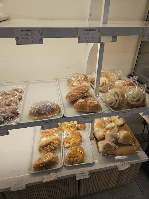 Luna Cafe & Bakery Picture 9