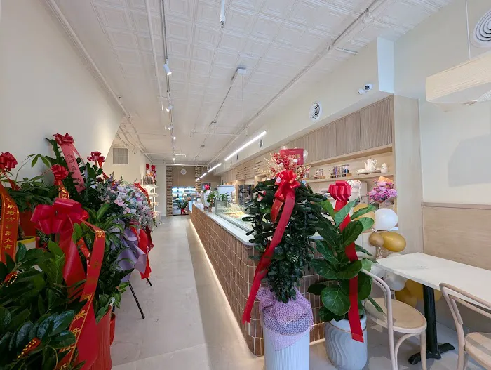 Luna Cafe & Bakery Picture 7