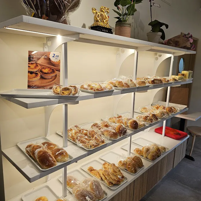 Luna Cafe & Bakery Picture 1