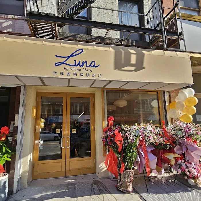 Luna Cafe & Bakery Picture 10