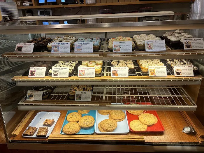 Molly's Cupcakes Picture 2