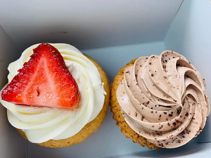 Molly's Cupcakes Picture 1