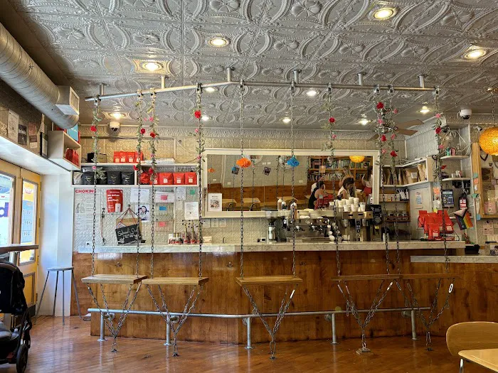 Molly's Cupcakes Picture 5