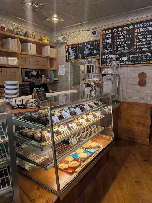 Molly's Cupcakes Picture 3