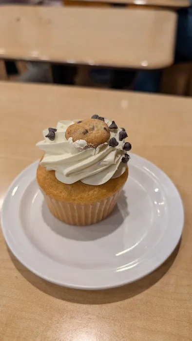 Molly's Cupcakes Picture 9