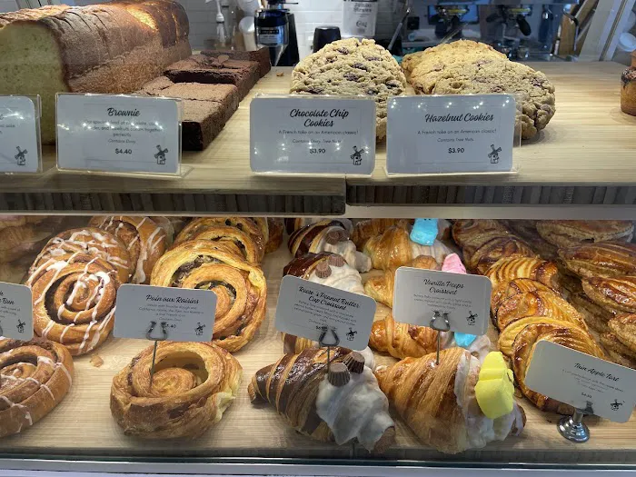 Mille-Feuille Bakery Picture 10