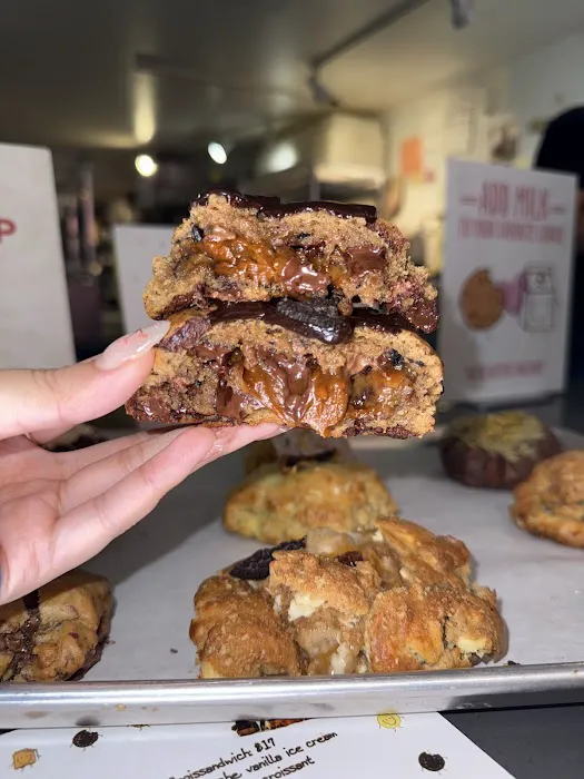 Gooey on The Inside (Chrystie Street) Picture 4