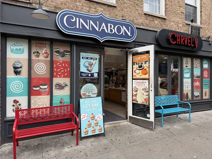 Cinnabon Picture 6