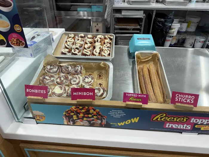 Cinnabon Picture 3