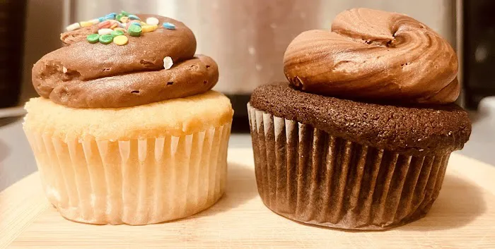 Little Cupcake Bakeshop Picture 6