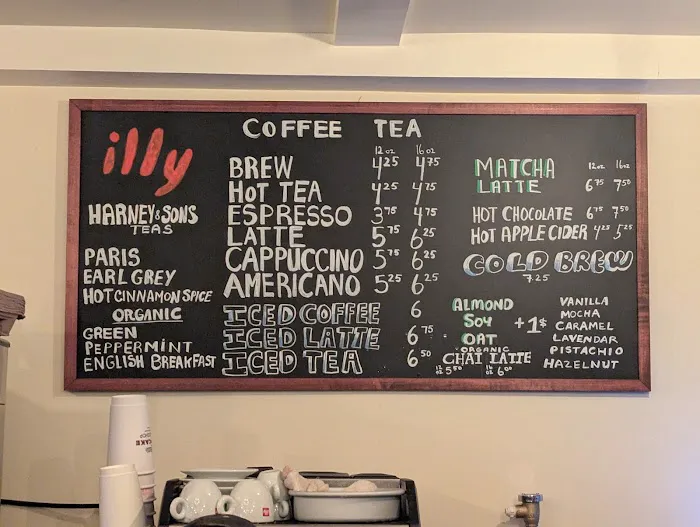 Little Cupcake Bakeshop Picture 5