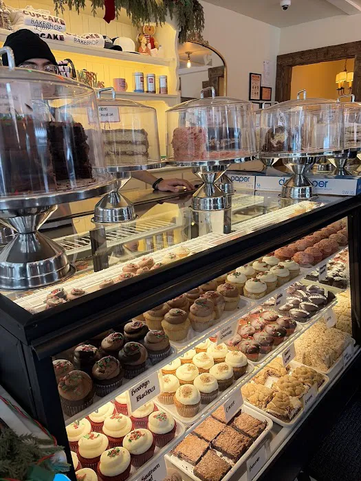 Little Cupcake Bakeshop Picture 8