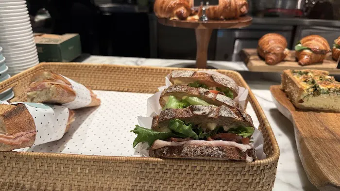 Café d’Avignon Picture 4