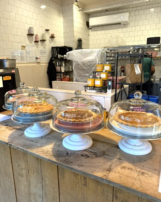 Petee's Pie Company Picture 7