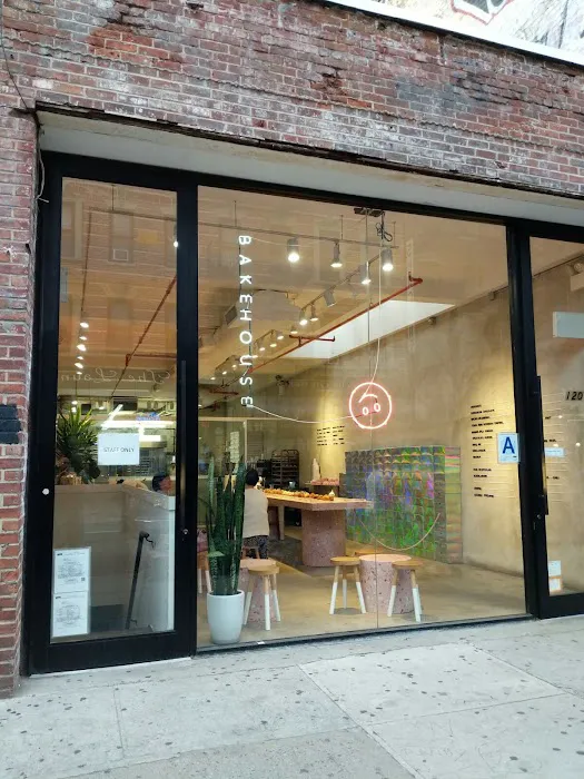 Supermoon Bakehouse Picture 2