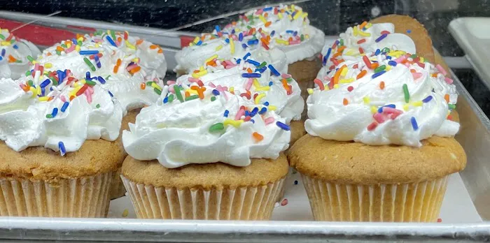 Rossy's Bakery & Coffee Shop Picture 3